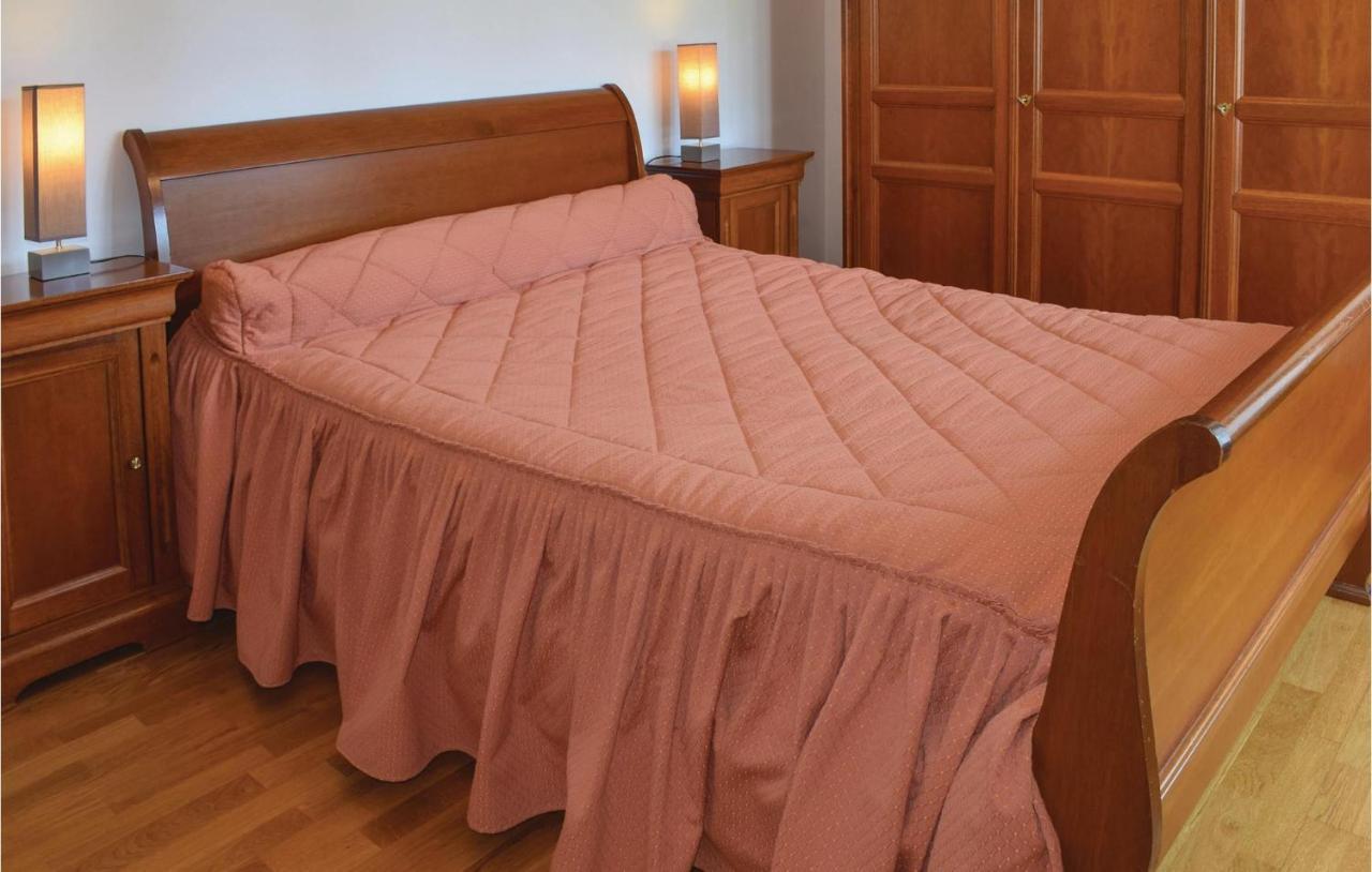 Gorgeous Apartment In Ponts With Wifi Extérieur photo